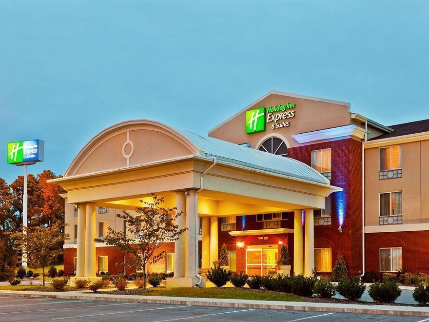 Holiday Inn Express Hotel & Suites Dickson By Ihg Exterior photo